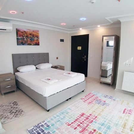 Golden Fish Hotel Батуми Екстериор снимка